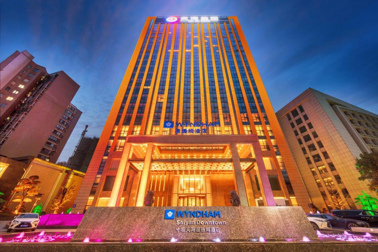 Wyndham Shiyan Downtown Hotell Exteriör bild