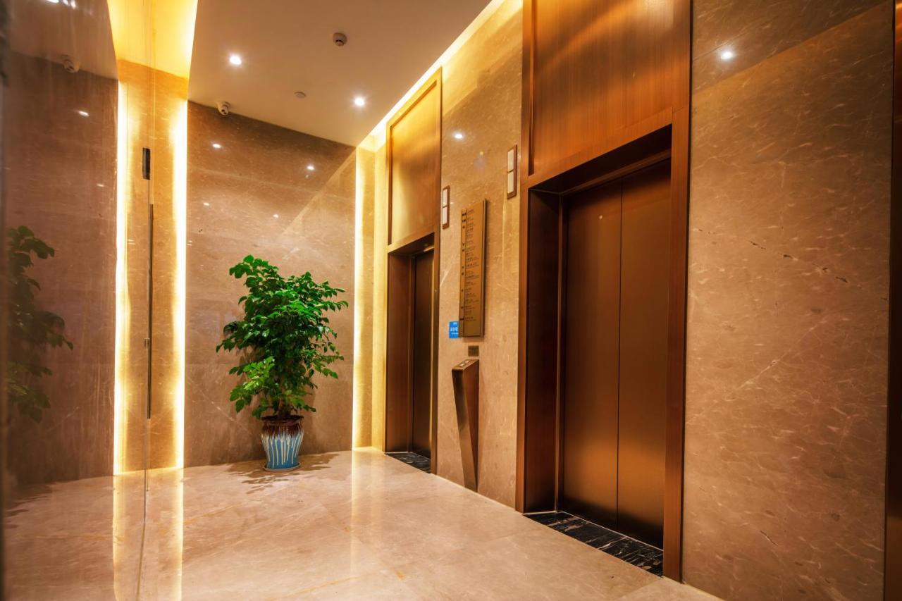 Wyndham Shiyan Downtown Hotell Exteriör bild