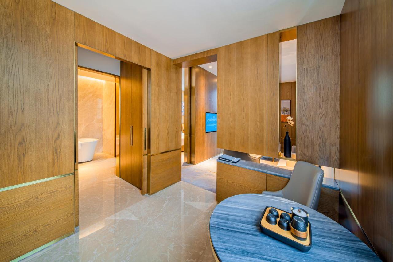 Wyndham Shiyan Downtown Hotell Exteriör bild