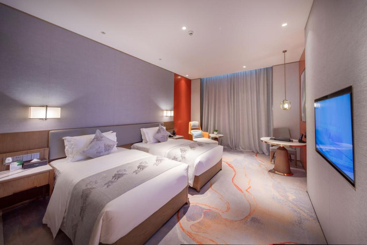 Wyndham Shiyan Downtown Hotell Exteriör bild