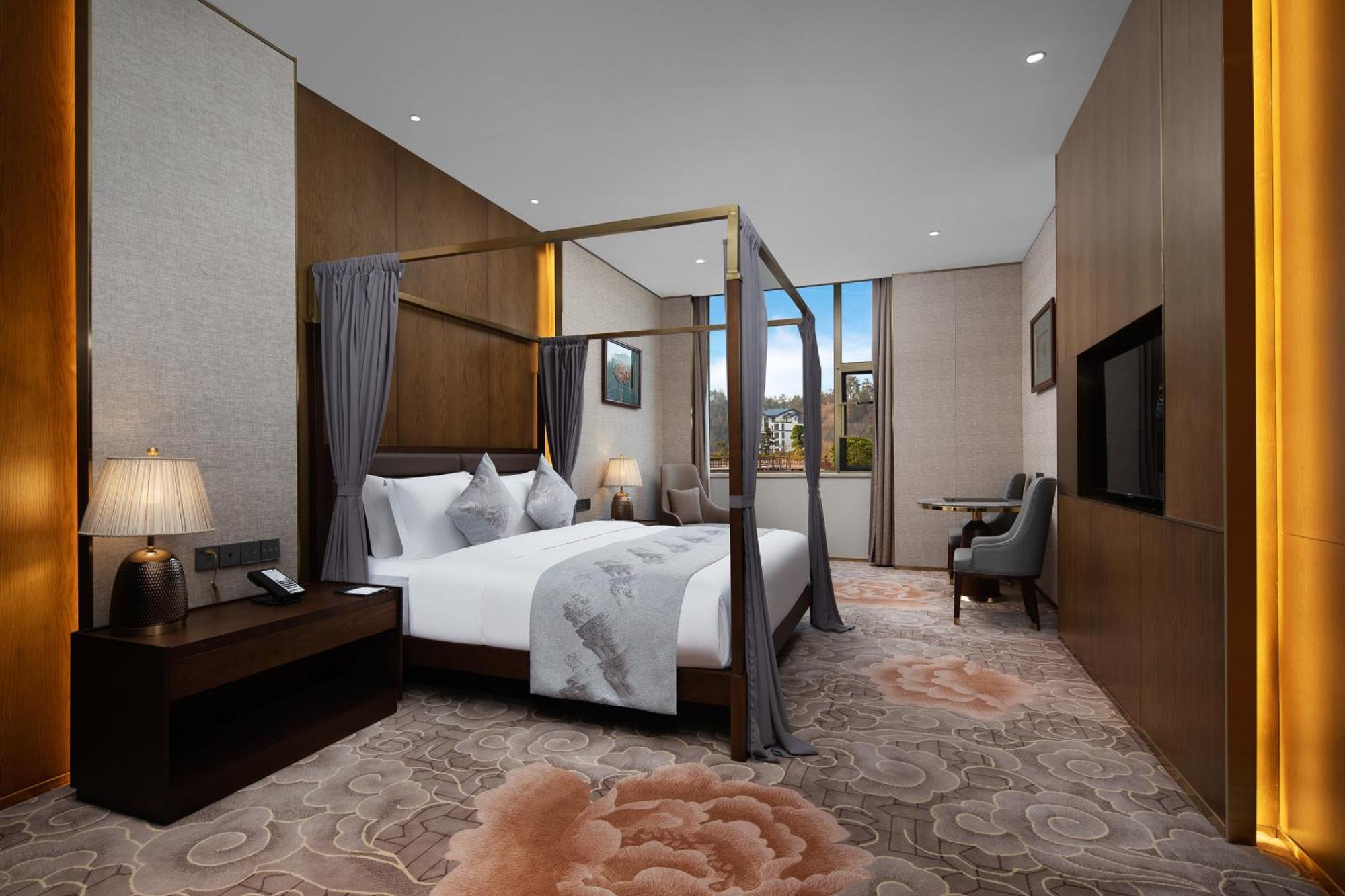 Wyndham Shiyan Downtown Hotell Exteriör bild